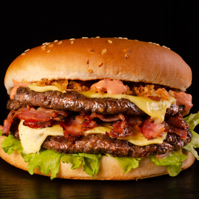 Даблбургер с беконом