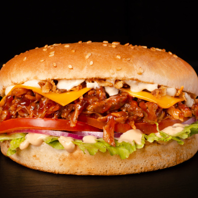 Бургер с рваным мясом