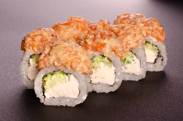 Ролл Филадельфия лосось-тартар