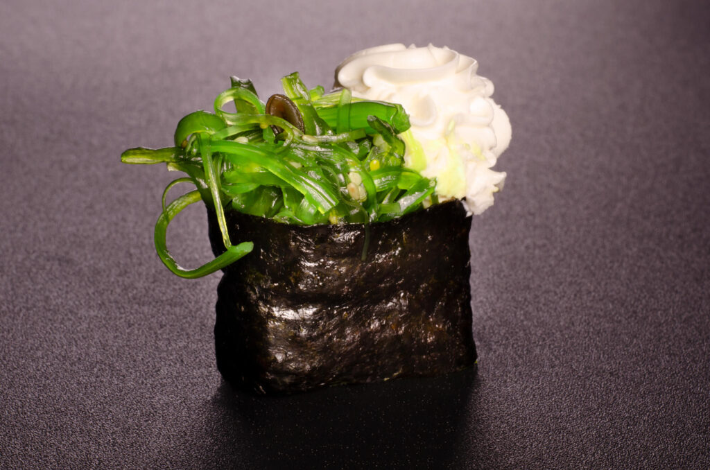 Гункан Вакаме-крем у Харкові