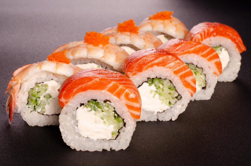 Ролл Філадельфія мікс креветка та лосось у Харкові