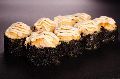 Рол запечений з лососем у Харкові